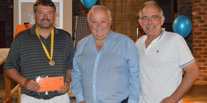 Swaarste sak, Johan De Kock (links) saam met  Mike Land (borg) en Philip Fourie